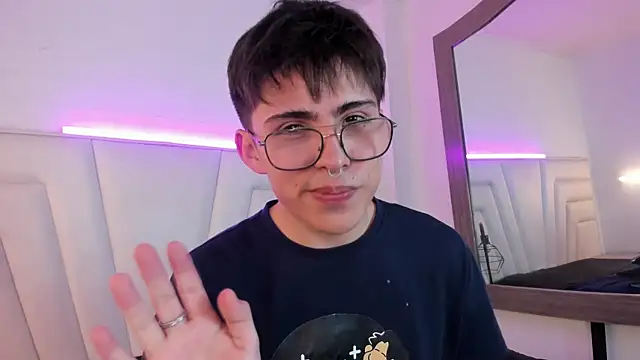 [24 May 08:24] Private Show - PepperTwink 캠 모델의 동영상