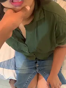 [28 Jun 11:25] Public Show－カメラキャストのHoneyedPortalの動画