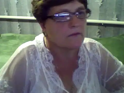 [22 Jun 23:04] Private Show - video by ElzaJewel cam model