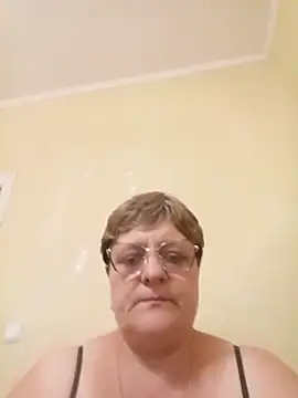 [1 Oct 00:32] Private Show - video by ElzaJewel cam model