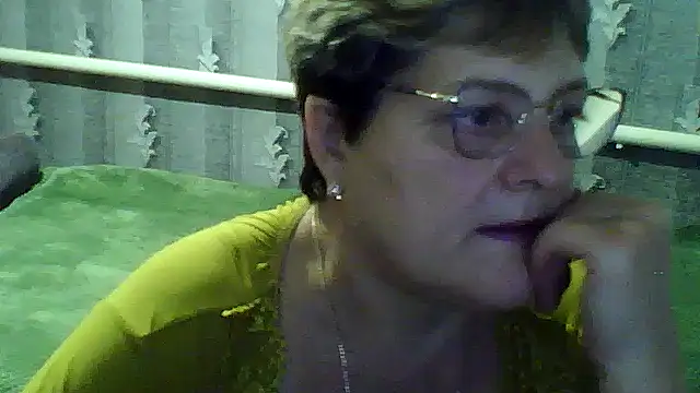 [7 Oct 00:59] Spy Show - video by ElzaJewel cam model