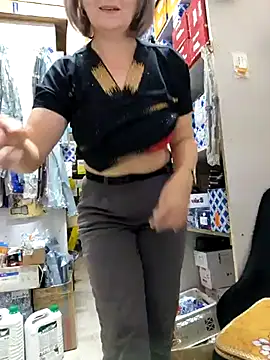 [18 Mar 11:18] Private Show private dildo show pussy - vídeo de la modelo de cam LadiNika