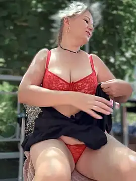 [21 Jul 11:26] Private Show - vídeo de la modelo de cam LadiNika