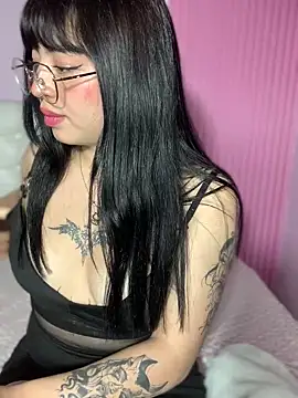 FUCK ME WITH MY DILDO - video di Valu_euphoria modella di cam