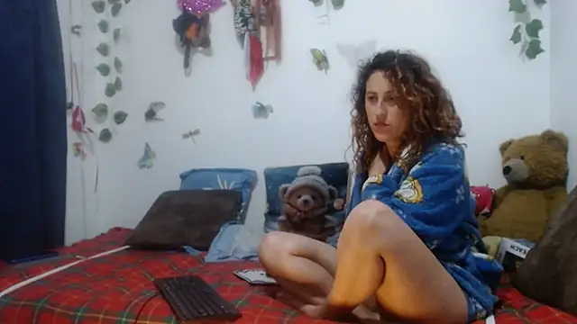 Fun with my tits－カメラキャストのjeans_and_emmaの動画