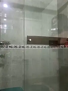 Mojadita and mischief in the shower - video by Cloee_Rainbow1 cam model