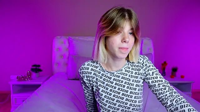 Private Show - video by Bella_amory cam model