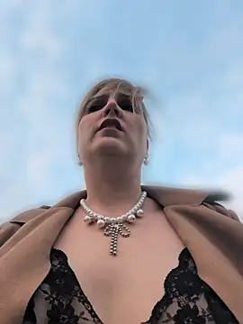 Public Anal-Dildofuck