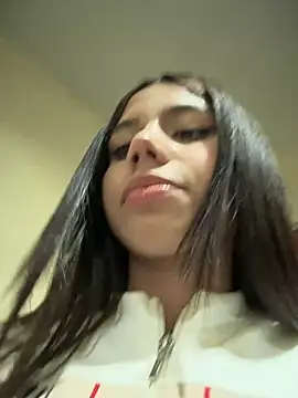 Adivinen que será 🤤 – video od webkamerové modelky Laura-Khalifa