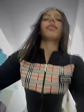 Uff qué rico me encanto – video od webkamerové modelky Laura-Khalifa