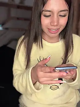 Una sorpresa muy rica 🍑🍆 – video od webkamerové modelky Laura-Khalifa