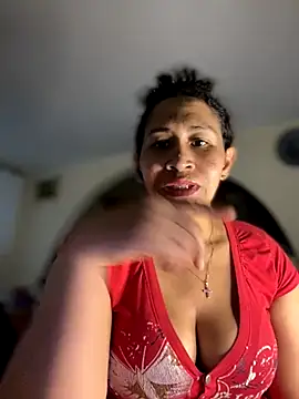 [29 Sep 15:27] Private Show - 視頻由 Carola-Ross 主播提供