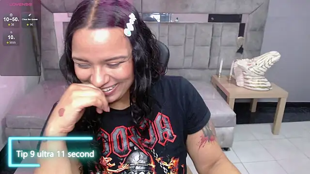 METAL HARD - video van Bily_Takure_v cam-model