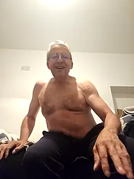 [30 Aug 20:42] Private Show－カメラキャストのGrandman147の動画