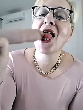 [28 Jan 18:57] Private Show - vídeo de Pumabionda modelo de câmara