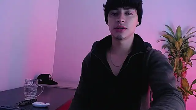 [11 May 04:27] Private Show - video by DrakeCollinss cam model