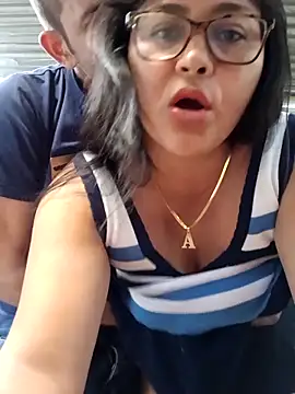 morbo con mi vecino - Dirty-Momm-Divorced-Hot 캠 모델의 동영상