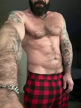 [2 Apr 00:35] Public Show - vídeo de la modelo de cam Swaga_Tiger