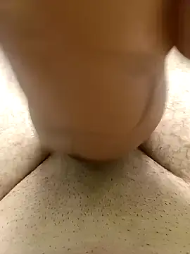 Cumming in toy - відео від вебкаммоделі mar4oto1