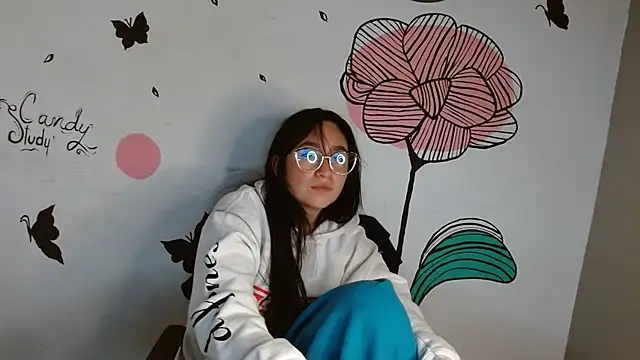 CRIMINAL ASS 🍑 - video by Arielle_lov cam model