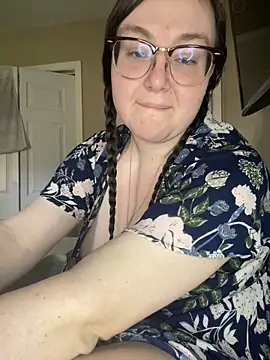 [31 Mar 09:33] Private Show - video van HTXBELLE cam-model