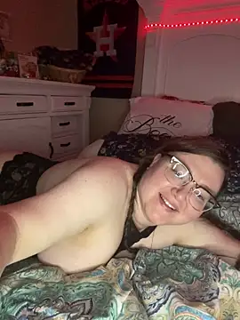 [11 May 00:58] Private Show - video od modelky/modela HTXBELLE