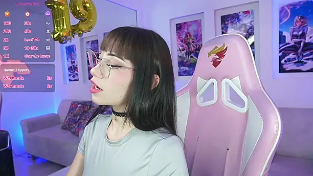 [27 Mar 14:34] Private Show - video by SaharaKramer cam model