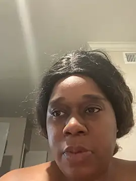 [5 May 08:10] Private Show - vídeo de la modelo de cam bigmama_deshayyy