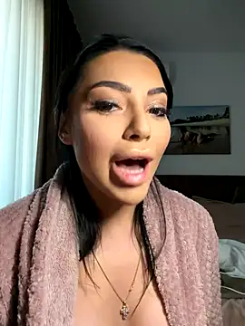 Getting interrupted- RIDE DILDO 💦😩(PRIVATE SHOW) - video by MyaSplash cam model