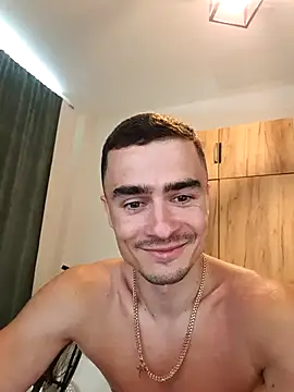 naked my body - vidéo du modèle de showcams GoodGG