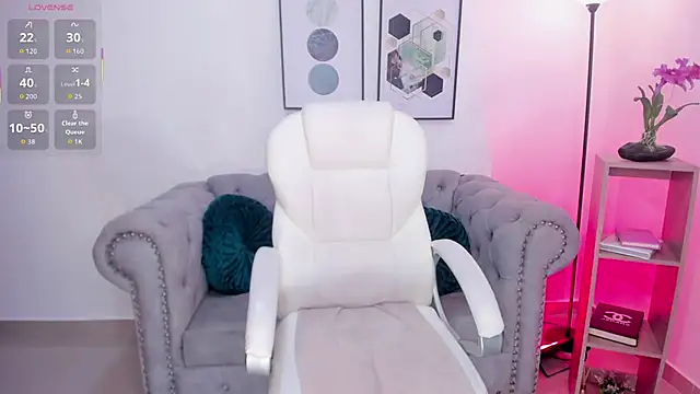 Sexy women for you ❤️✨ - video by Corina_White cam model