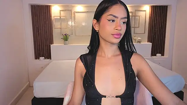 Hot and wet pussy (dildo play) 🍆💦 - video by ChloeMoon9 cam model