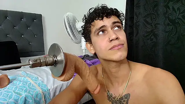 fuck my mouth - clip cu Maximiliano__Fire model videochat