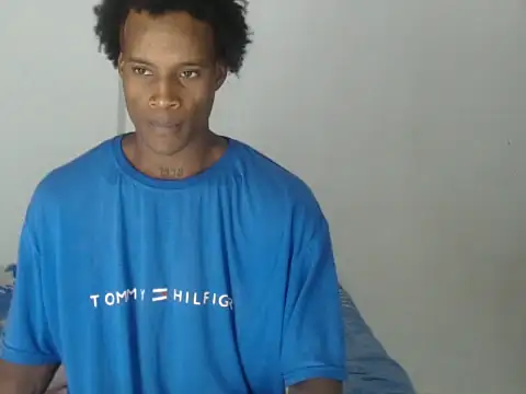 [3 Jan 18:38] Private Show - vídeo de la modelo de cam thomas_love11