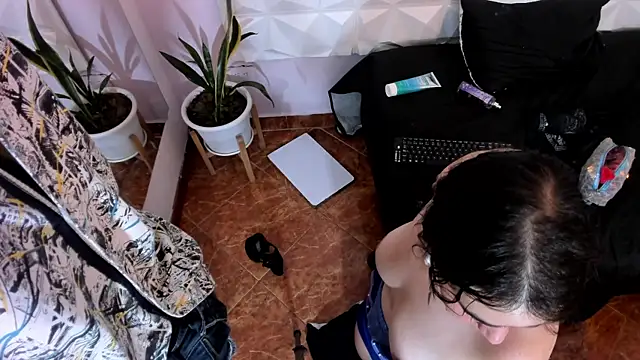 Blowjob Right - video by Valeriagomez_ cam model