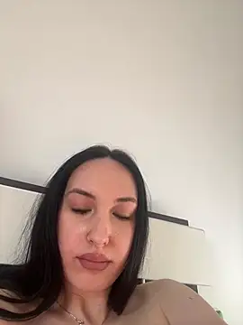[6 Mar 16:00] Private Show - סרטון של Lucy_doll22, דוגמן/ית מצלמה