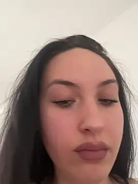 [31 Mar 13:27] Private Show - סרטון של Lucy_doll22, דוגמן/ית מצלמה