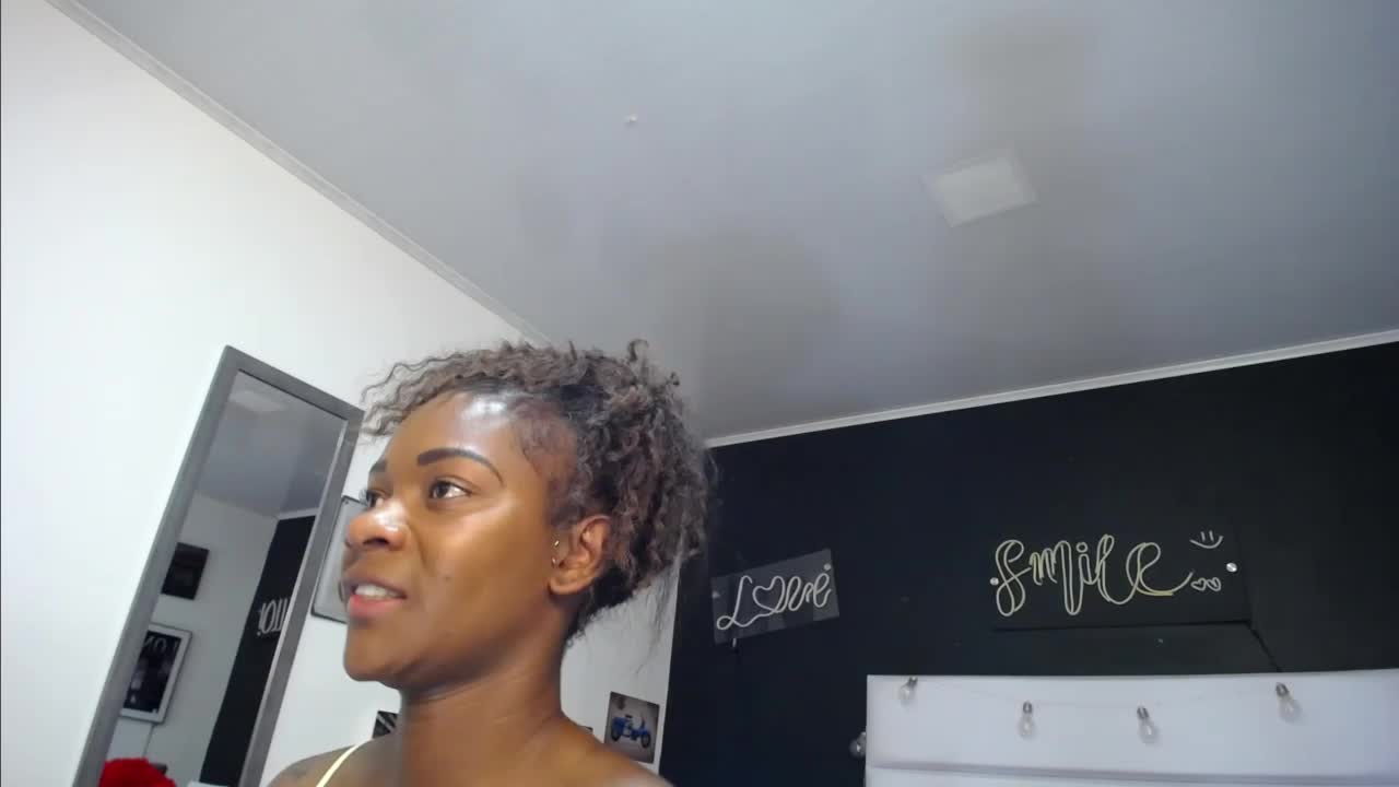 nude dancing - video by Nattasha_ cam model