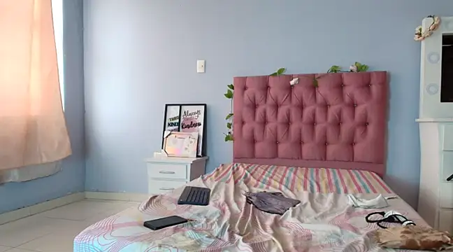 rubbish my wet pussy 💦 - video by Katy_18 cam model