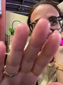 Will’s will to make me cum with control of toy - vidéo du modèle de showcams NataKitten