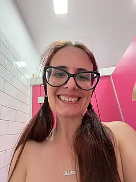 Showing off my nudity 🥵😋🤤