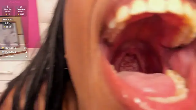 Show SPIT DIRTY - video oleh model kamera RitaGibsonn