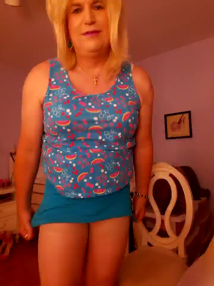 [24 Jun 19:50] Private Show - video by Victoriatv1 cam model