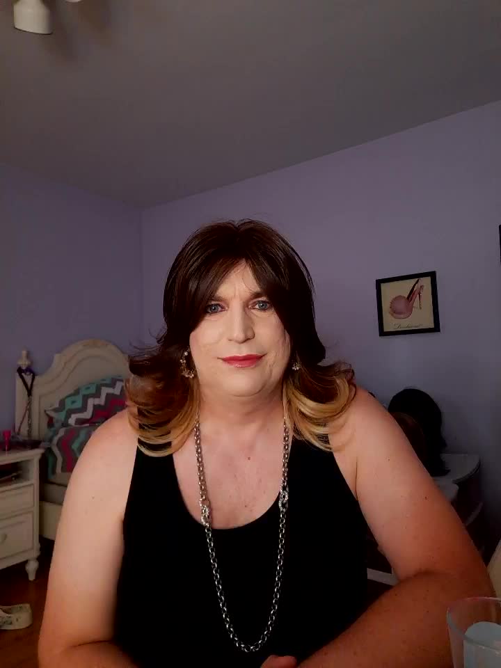 [3 Jun 18:38] Private Show - video by Victoriatv1 cam model