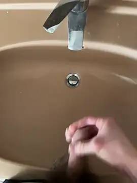 Wichsen ins Waschbecken 🤤💦 - video by xy_monkeyBigCock cam model