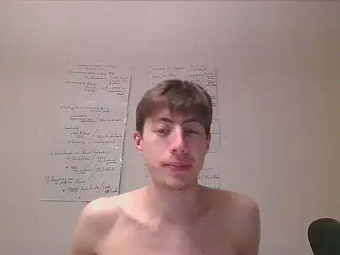15.06.2026 - "jerk off", mit exkl. stöhnen und "Füße zeigen in die CAM" - video van VelvetRagottiOG cam-model