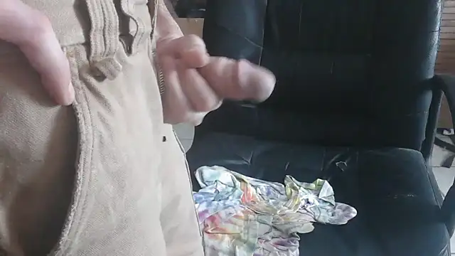 Just showin off - video od modelky/modela Mac_ThunderCock