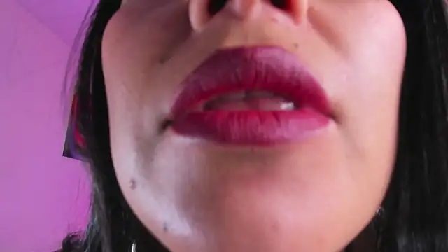 🎀ONLINE🎀 - video by tamara_rouse1 cam model