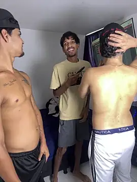 The boys fuck Miguel's mouth until he is exhausted 😈🔥 - відео від вебкаммоделі Miguel_bigcock