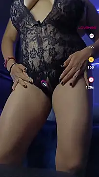 Me desnudan y squirt rico - video by Tonhermosa cam model